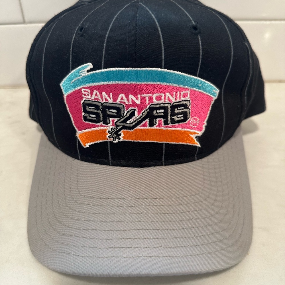 San Antonio Spurs Retro Color Logo Black Pinstripe Snapback Hat 90/2000s
